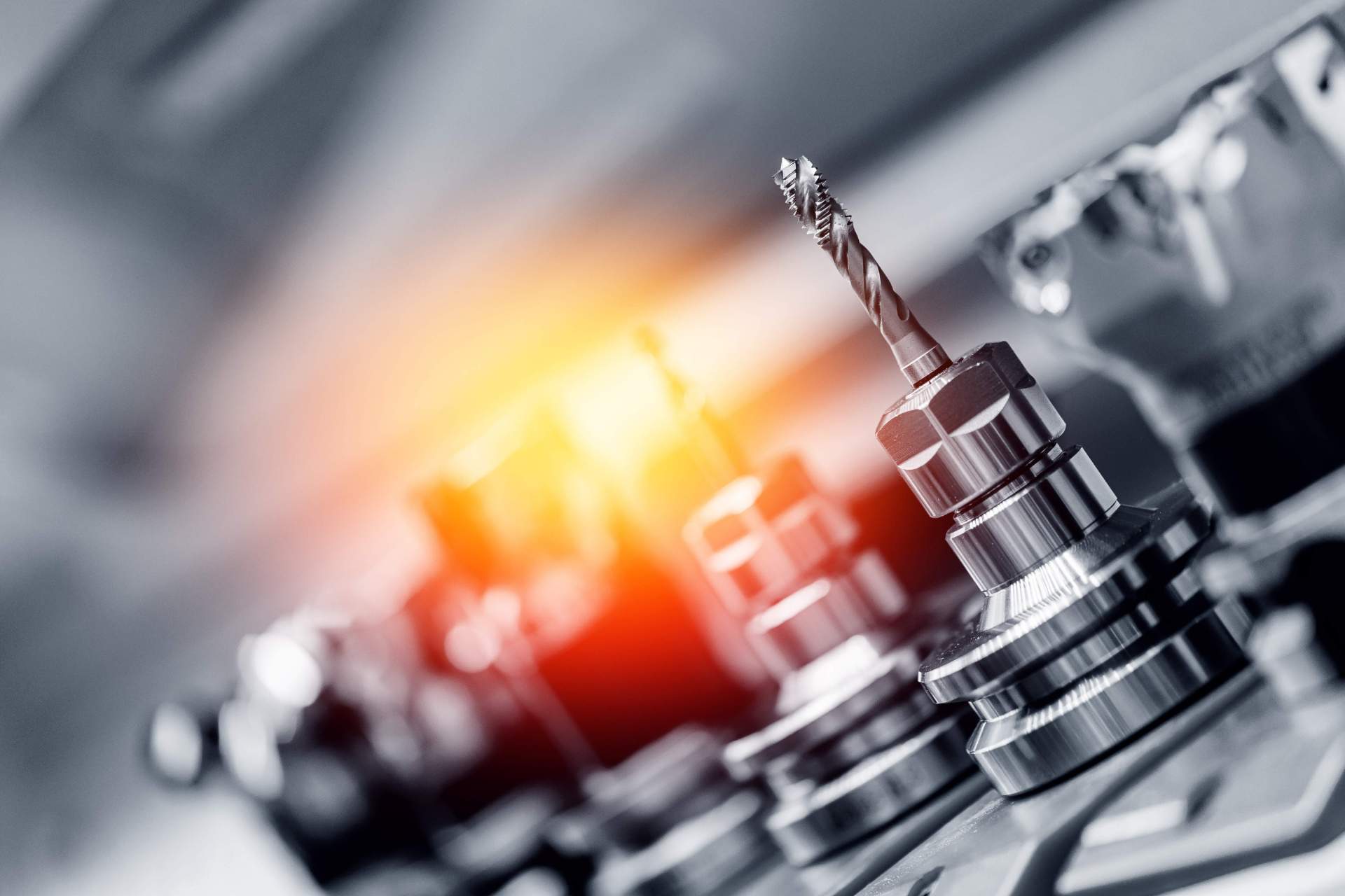 半導体業界の未来を支える、精密機械加工のすべてをあなたに。